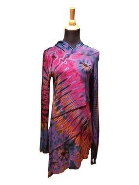 Kathmandu Tie-Dye Top in Purple, Blue, Pink